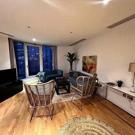 Panoramic View In Canary Wharf Penthouse London Exterior photo